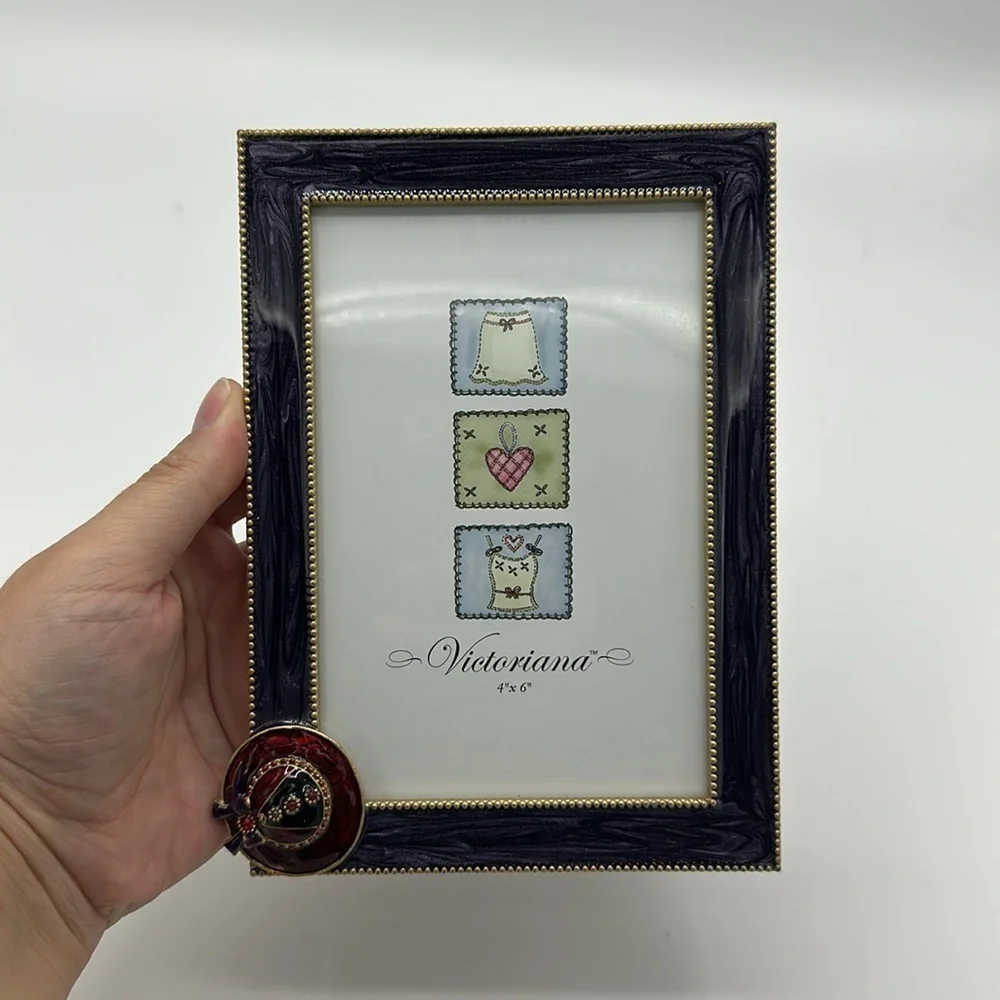 Bundle of Victoriana 4x6 Frame and Purple and Red Scarf- Red Hat Society Designs